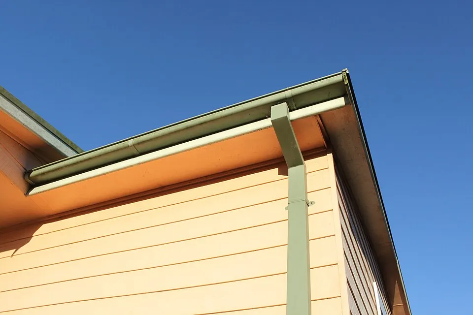 Rain gutter
