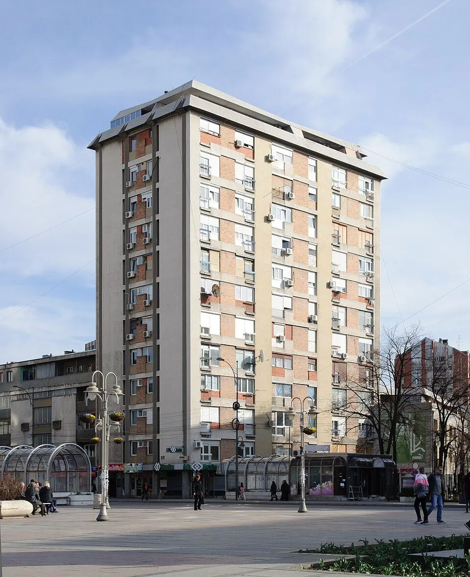 Gevel van een appartementencomplex.